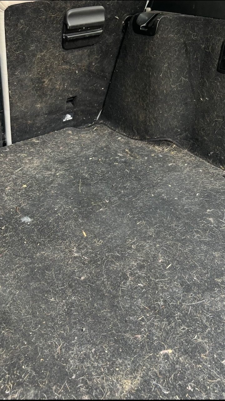 Nettoyage intérieur voiture par HSB Nettoyage